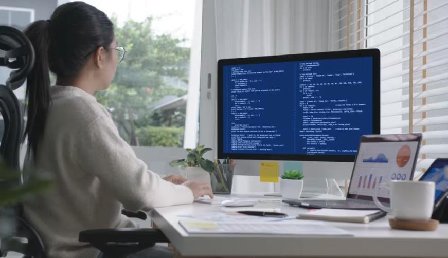 铜仁企业数字化解决方案:机器学习赋能商业模式升级的核心路径